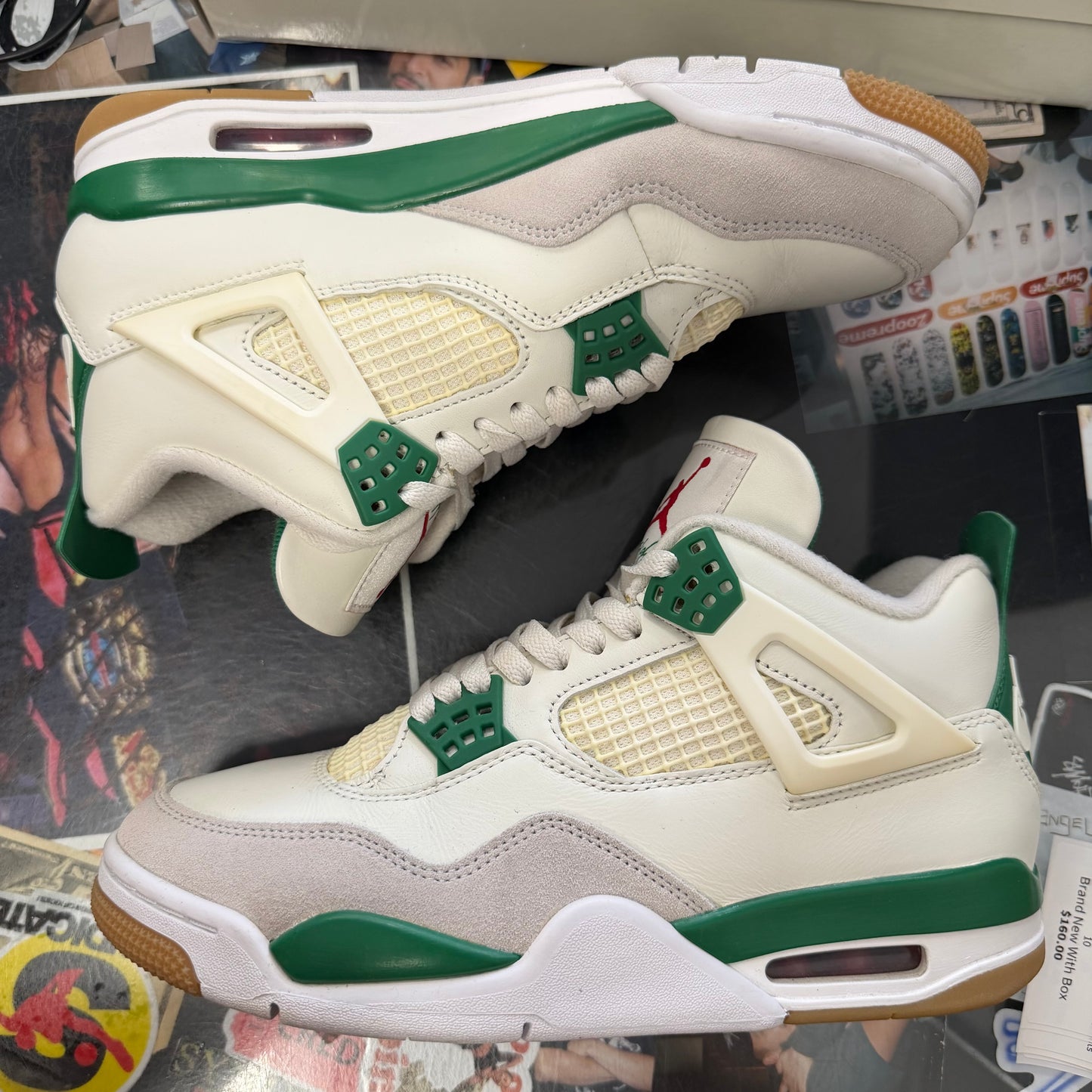 Jordan 4 SB Pine Green U8
