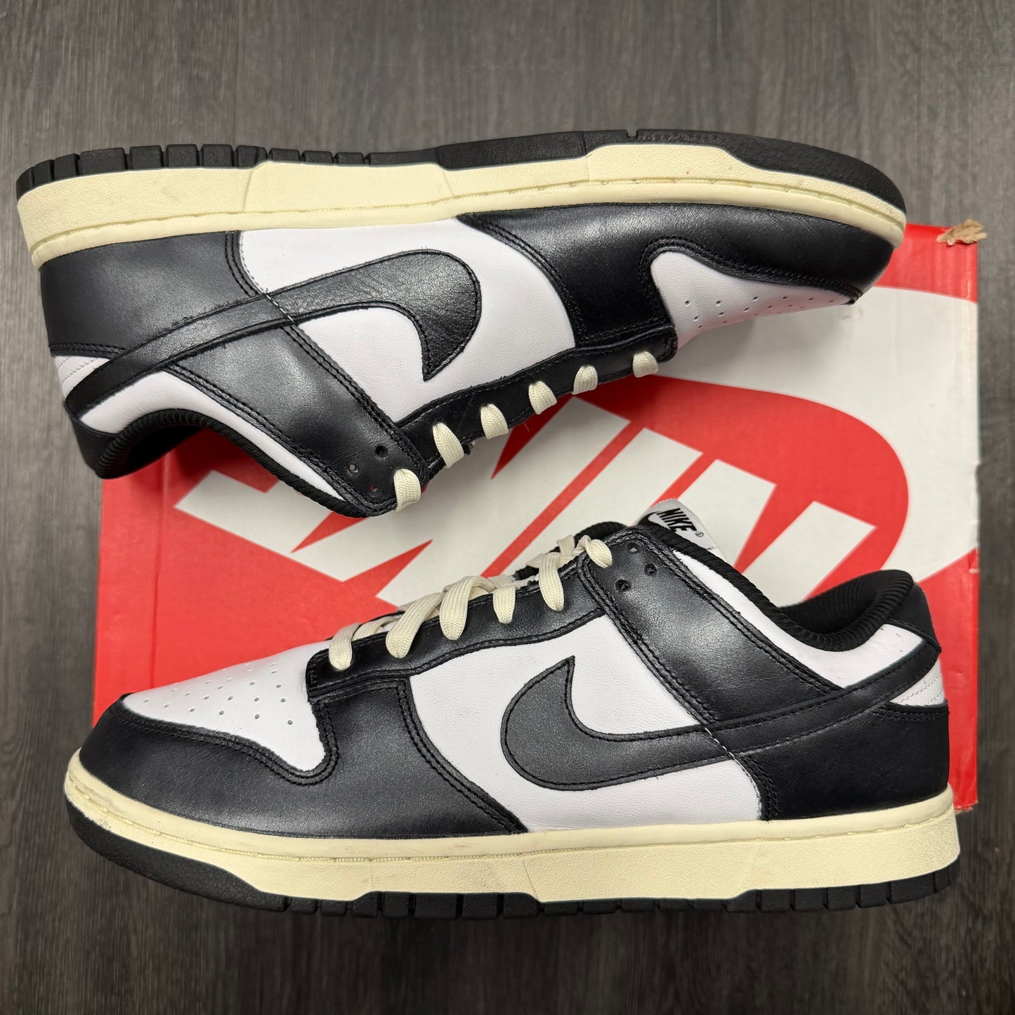 Nike Dunk Low Vintage Panda (Women's) U11.5W