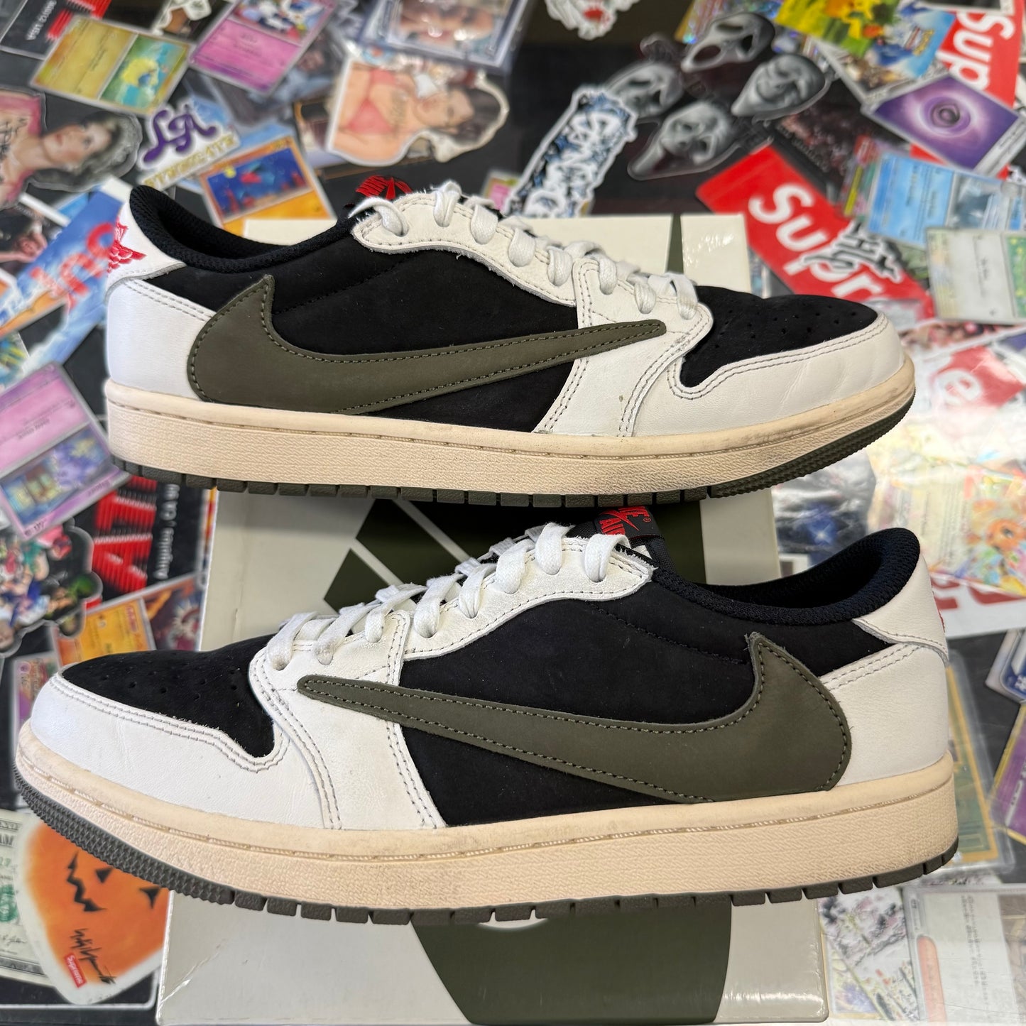 Jordan 1 retro low Travis Scott olive (women’s) U9W**