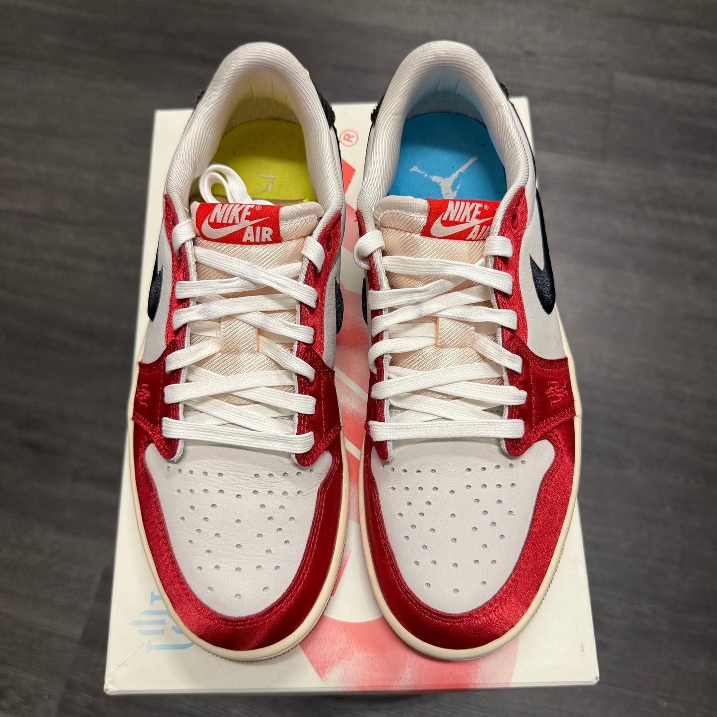 Jordan 1 Retro Low OG Trophy Room Away U