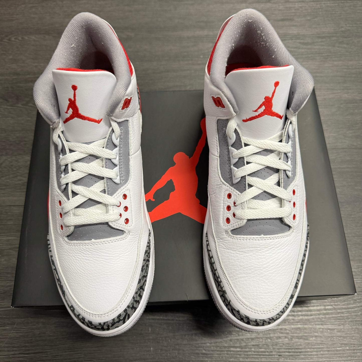 Jordan 3 Retro Fire Red 2022 U