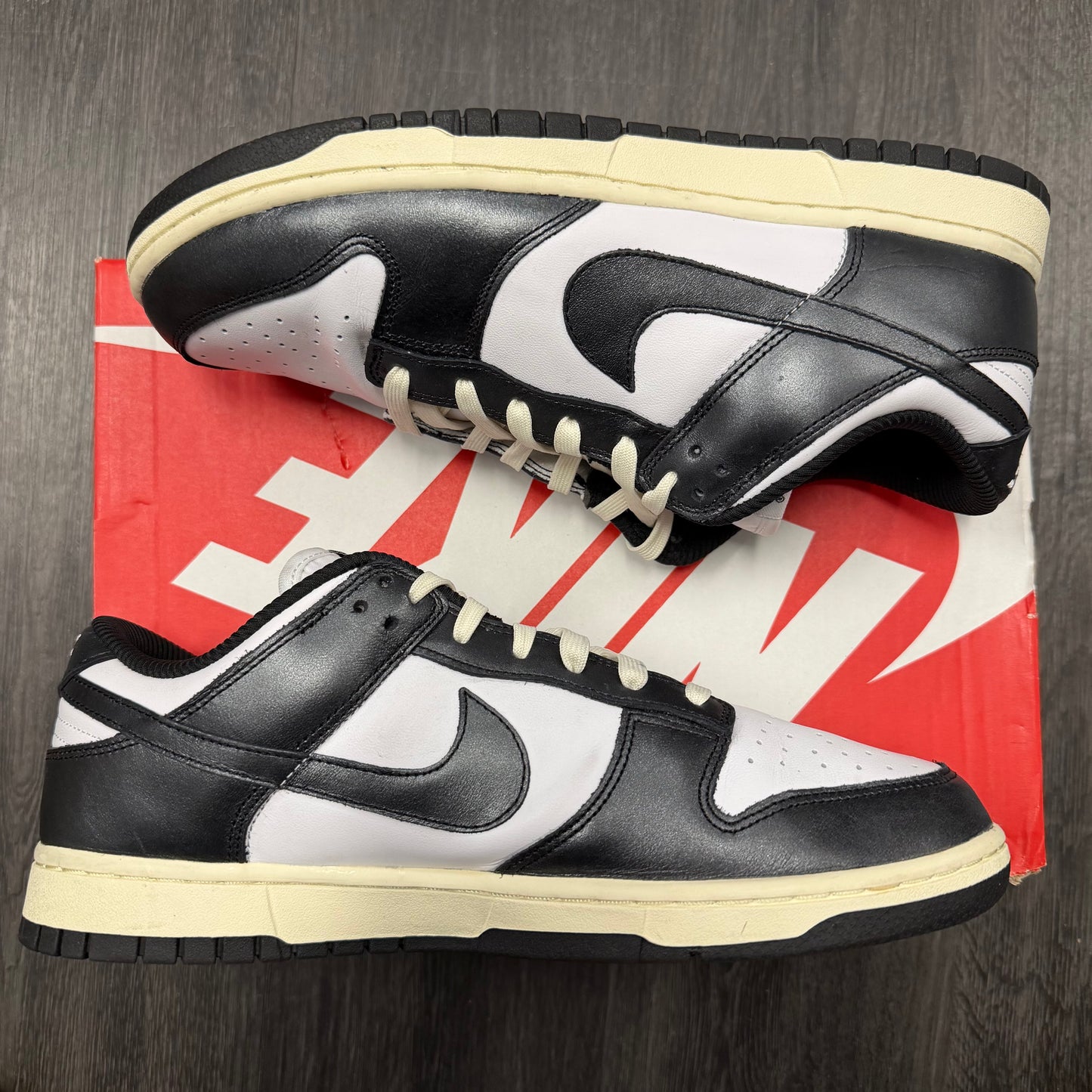 Nike Dunk Low Vintage Panda (Women's) U11.5W