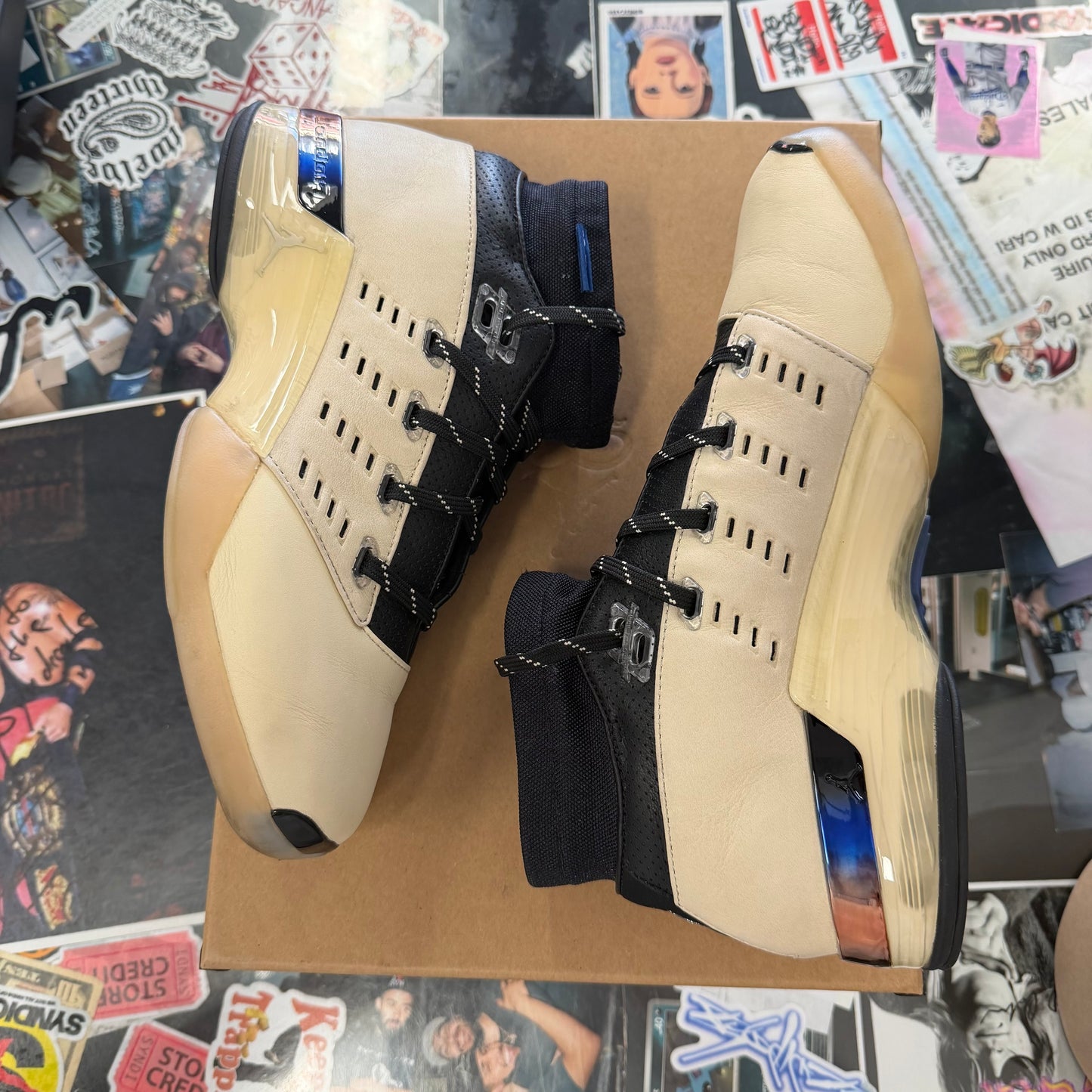 Jordan 17 Retro Low SP Infinite Archives U8