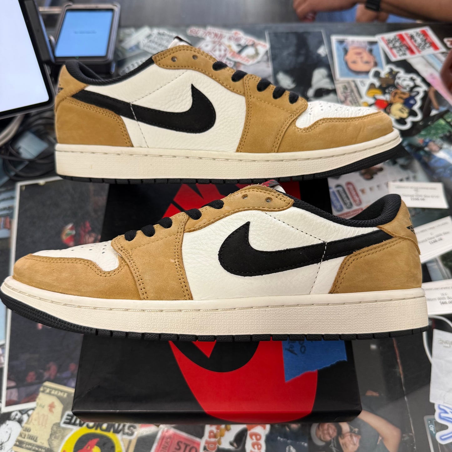 Jordan 1 Low OG Rookie of the Year U10