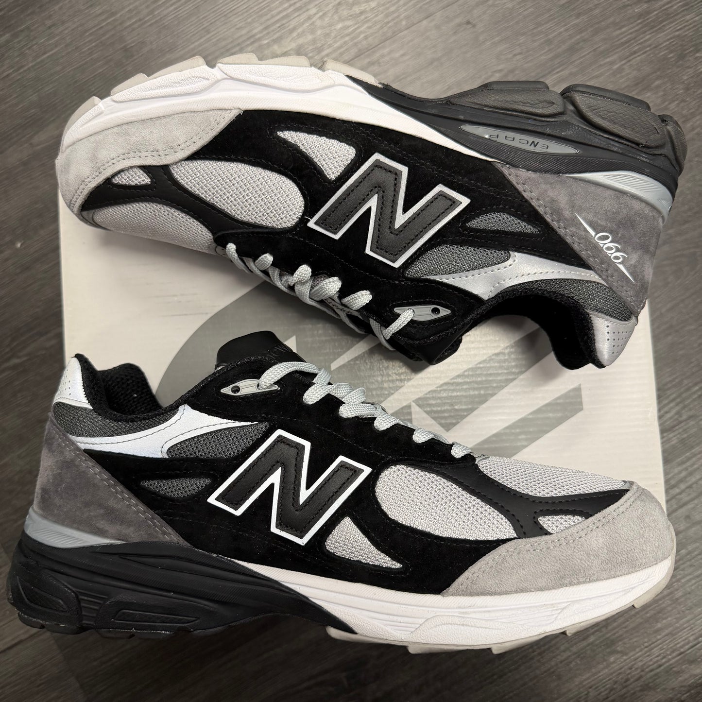 New Balance 990v3 MiUSA DTLR GR3YSCALE