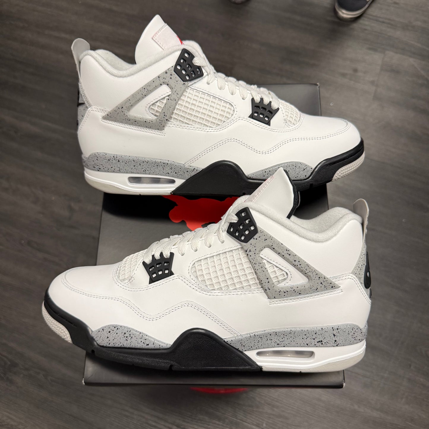 Jordan 4 Retro White Cement (2025) U10.5