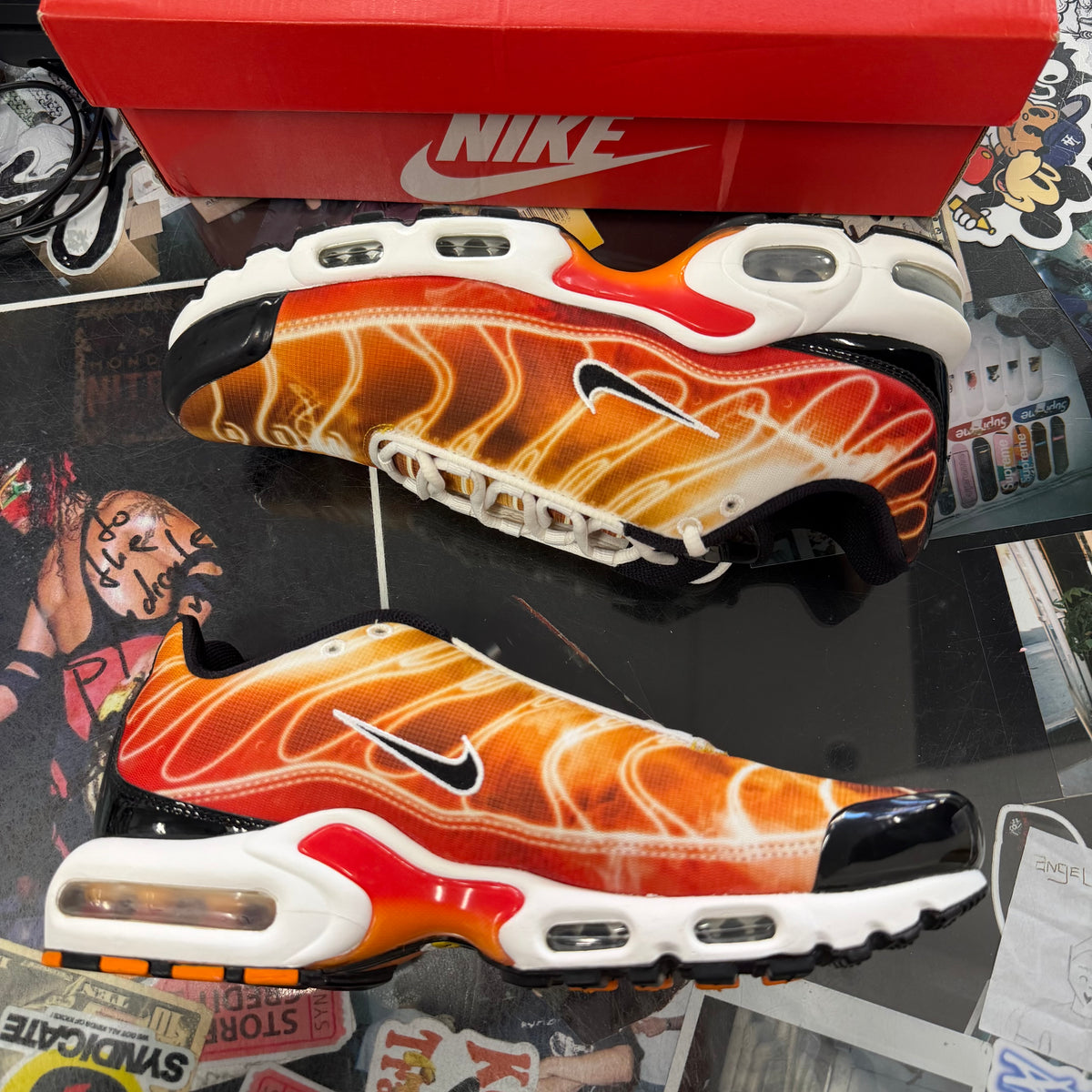 Nike Air Max Plus Light Photography