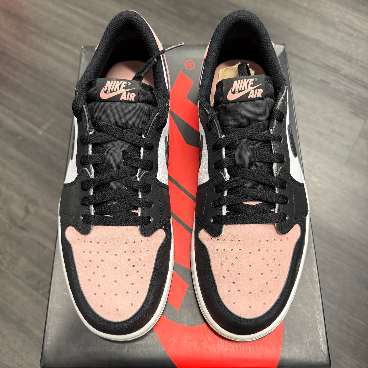 Jordan 1 Retro Low Bleached Coral U11