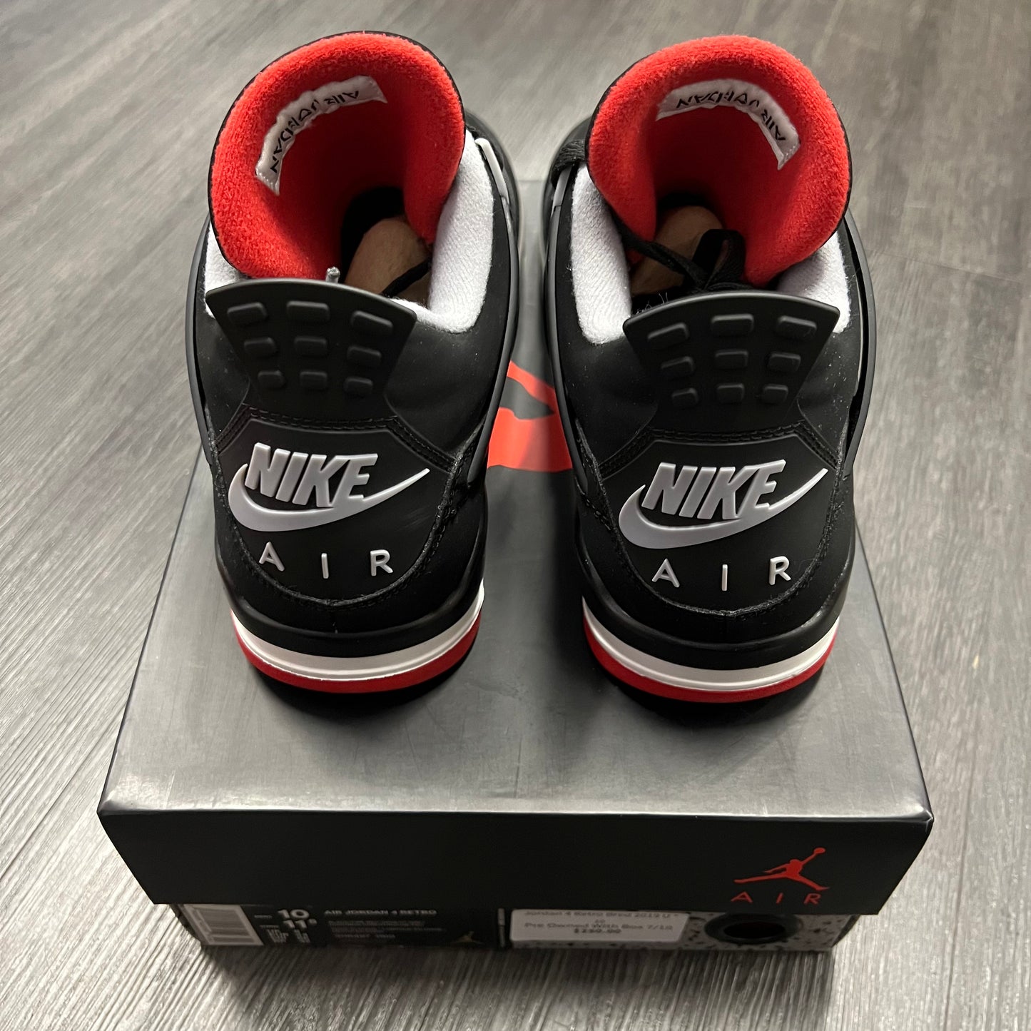 Jordan 4 Retro Bred 2019 U *