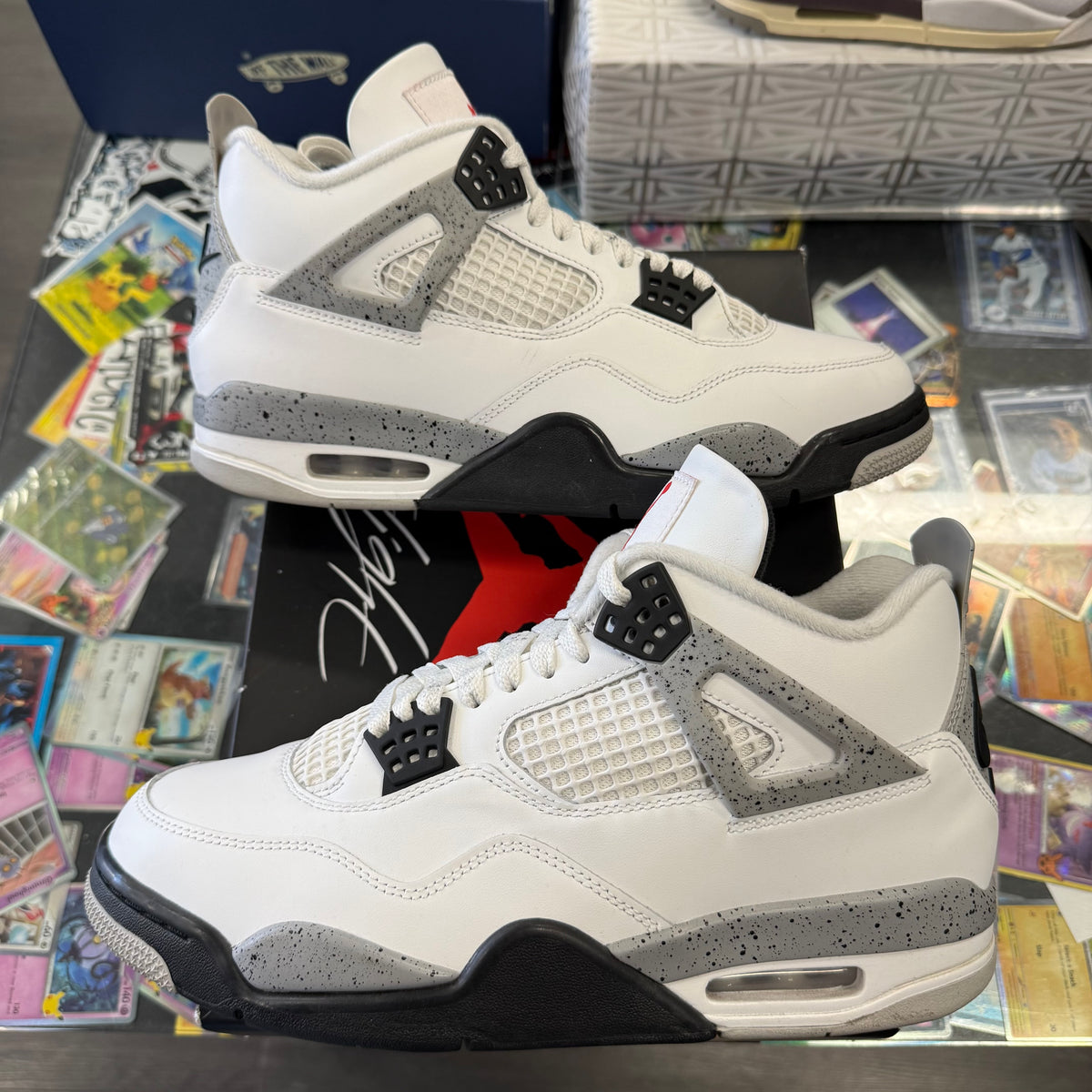Jordan 4 Retro White Cement (2025) U9