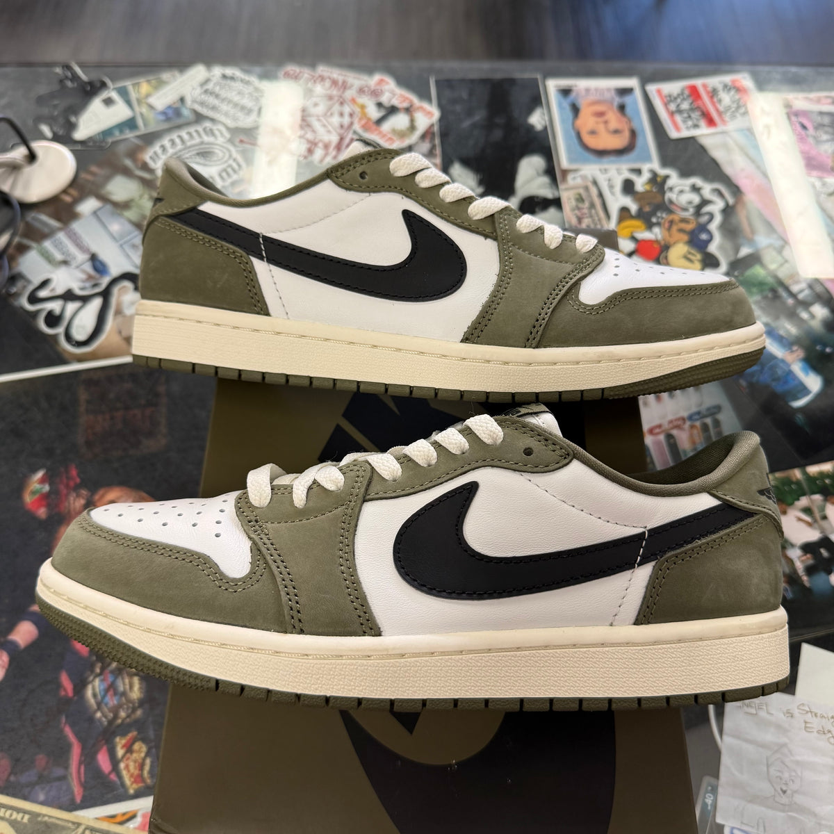 Jordan 1 Retro Low OG Medium Olive U8