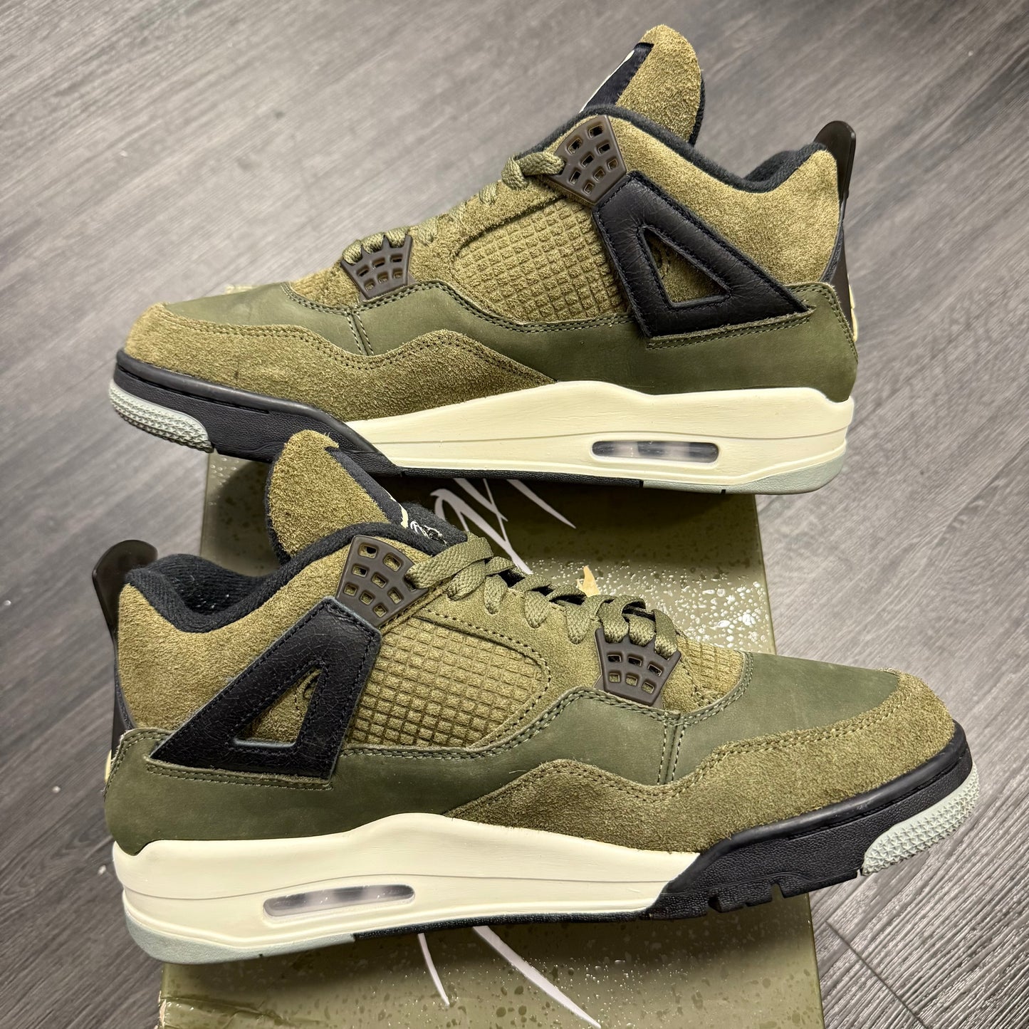 Jordan 4 Retro Craft Medium Olive U