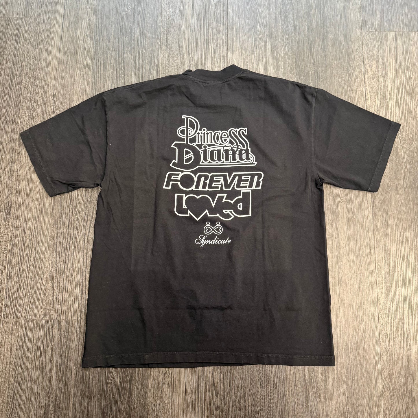 Syndi Forever Loved Tee