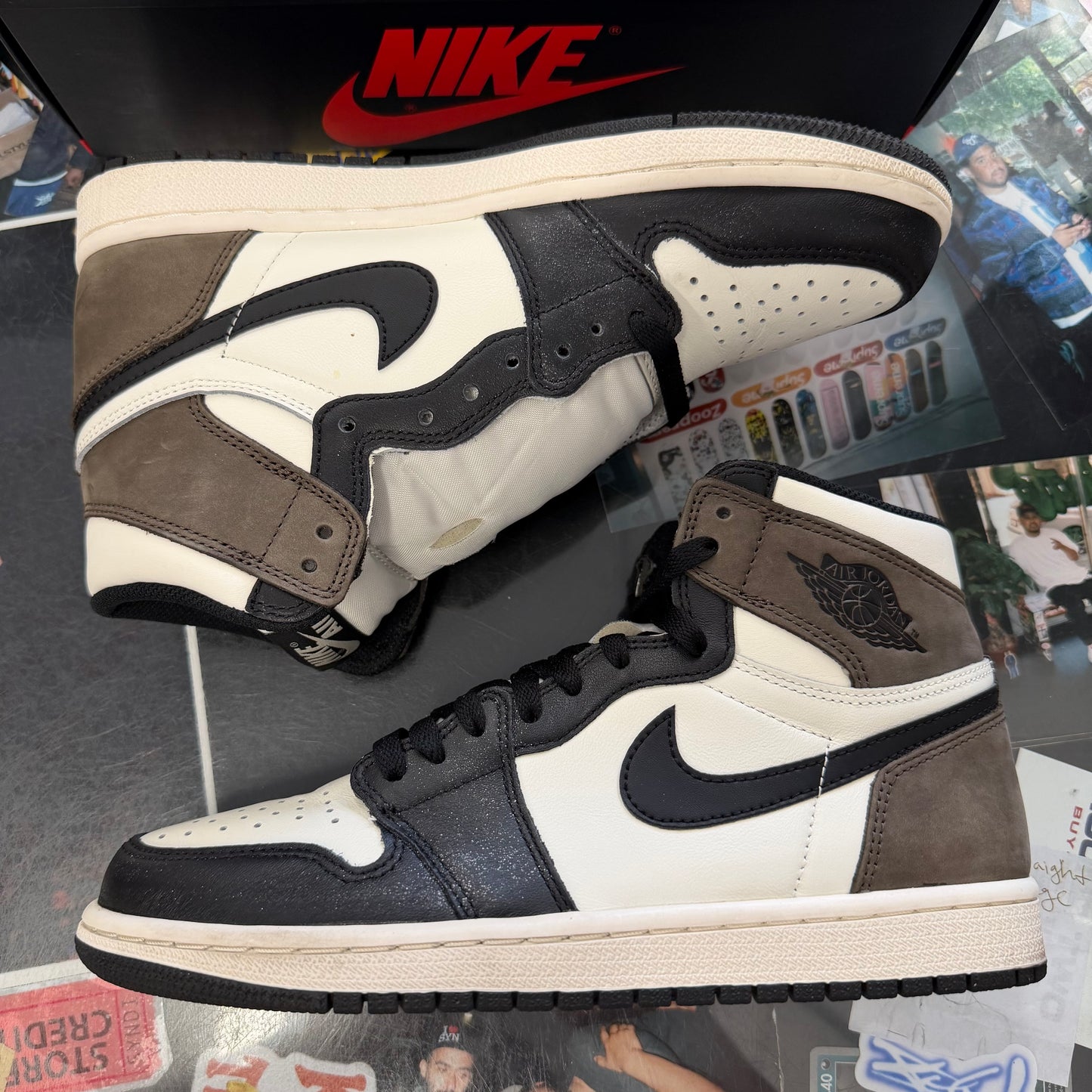 Jordan 1 Retro Dark Mocha U8