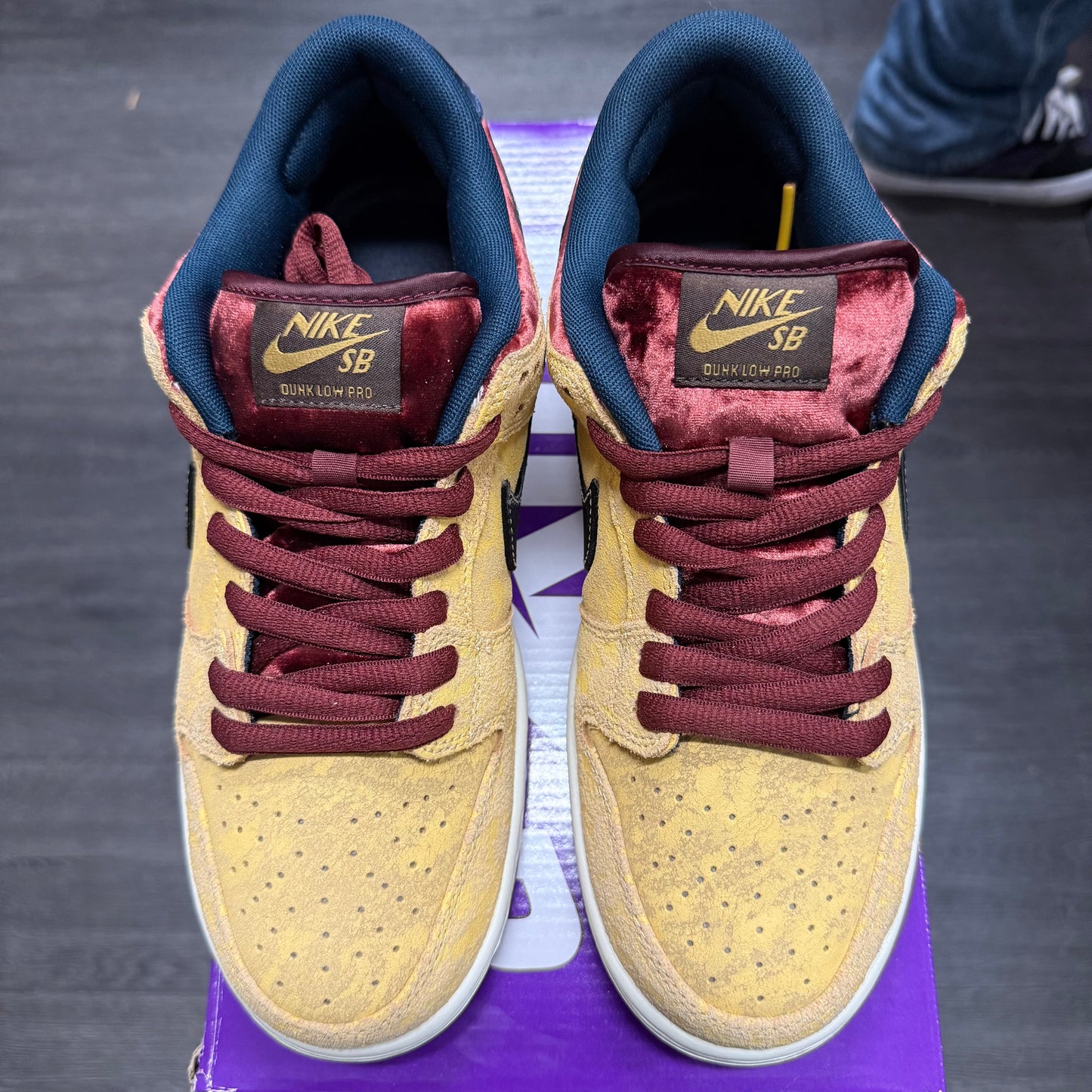 Nike SB Dunk Low City of Cinema U