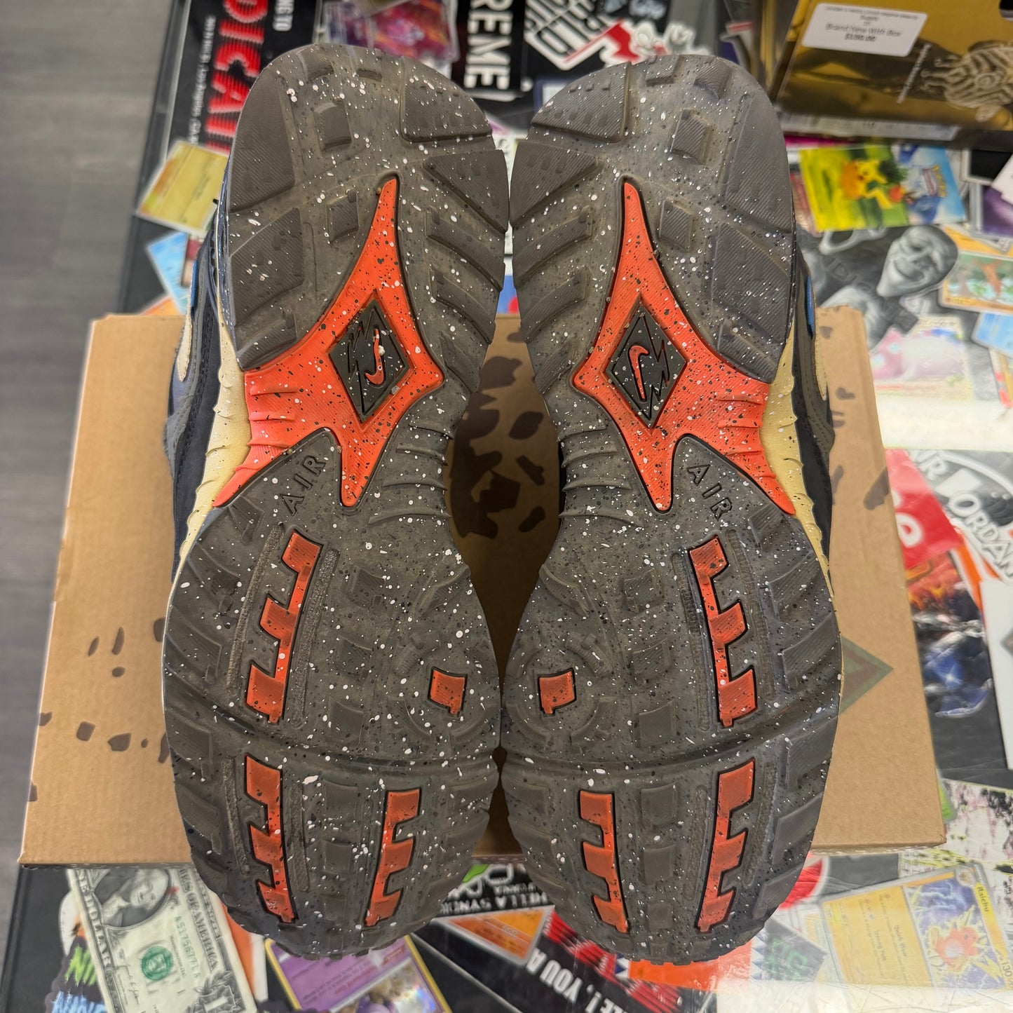 Nike Air Terra Humara Undefeated Cargo Khaki U10.5