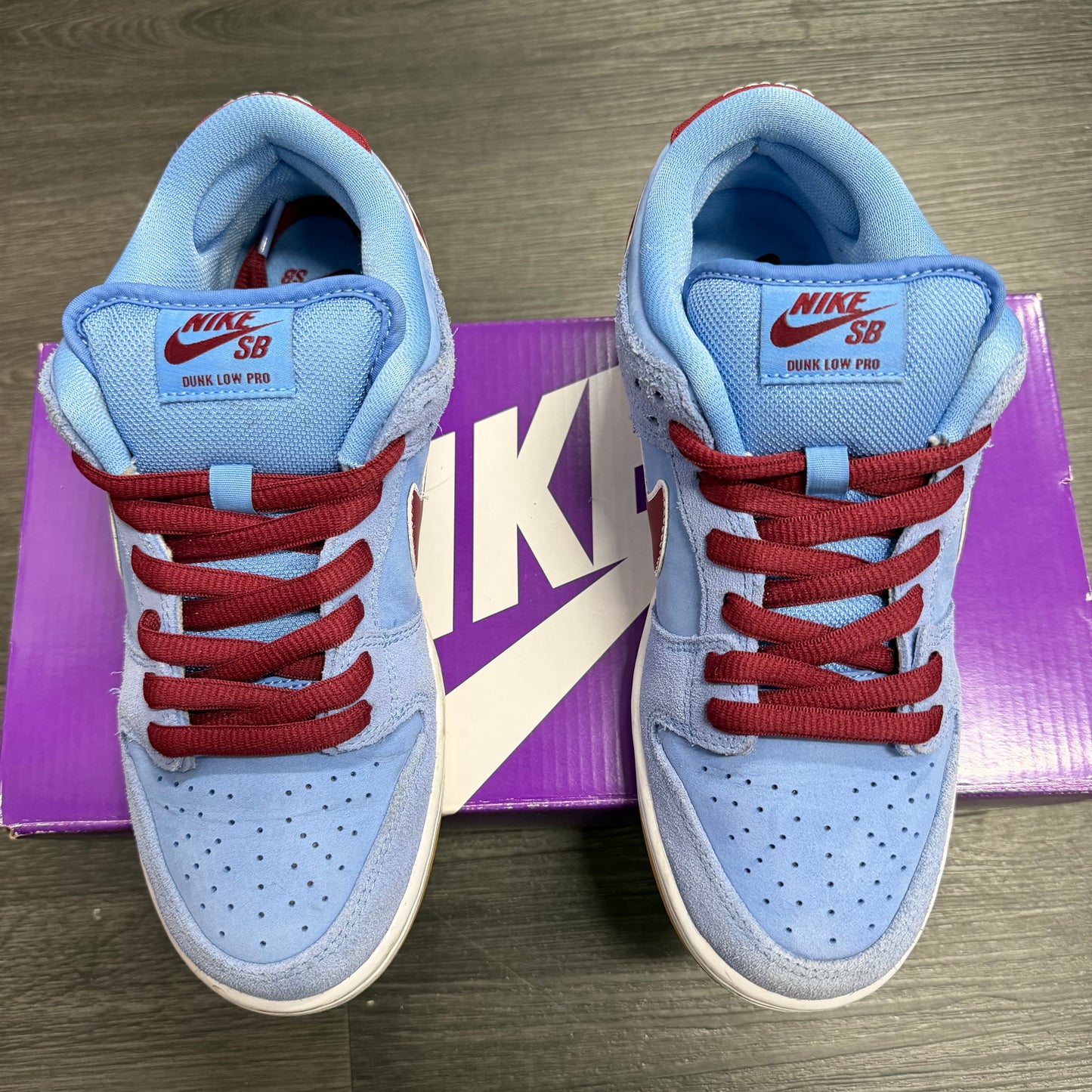 Nike SB Dunk Low Philadelphia Phillies U7