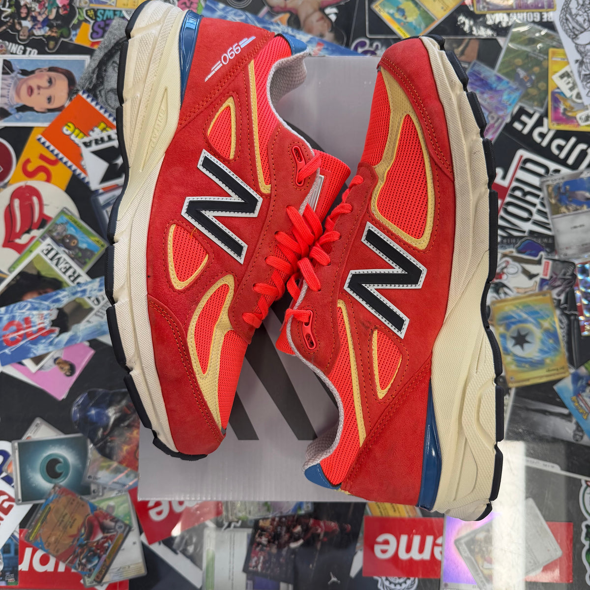 New Balance 990v4 MiUSA Urgent Red Maize U11