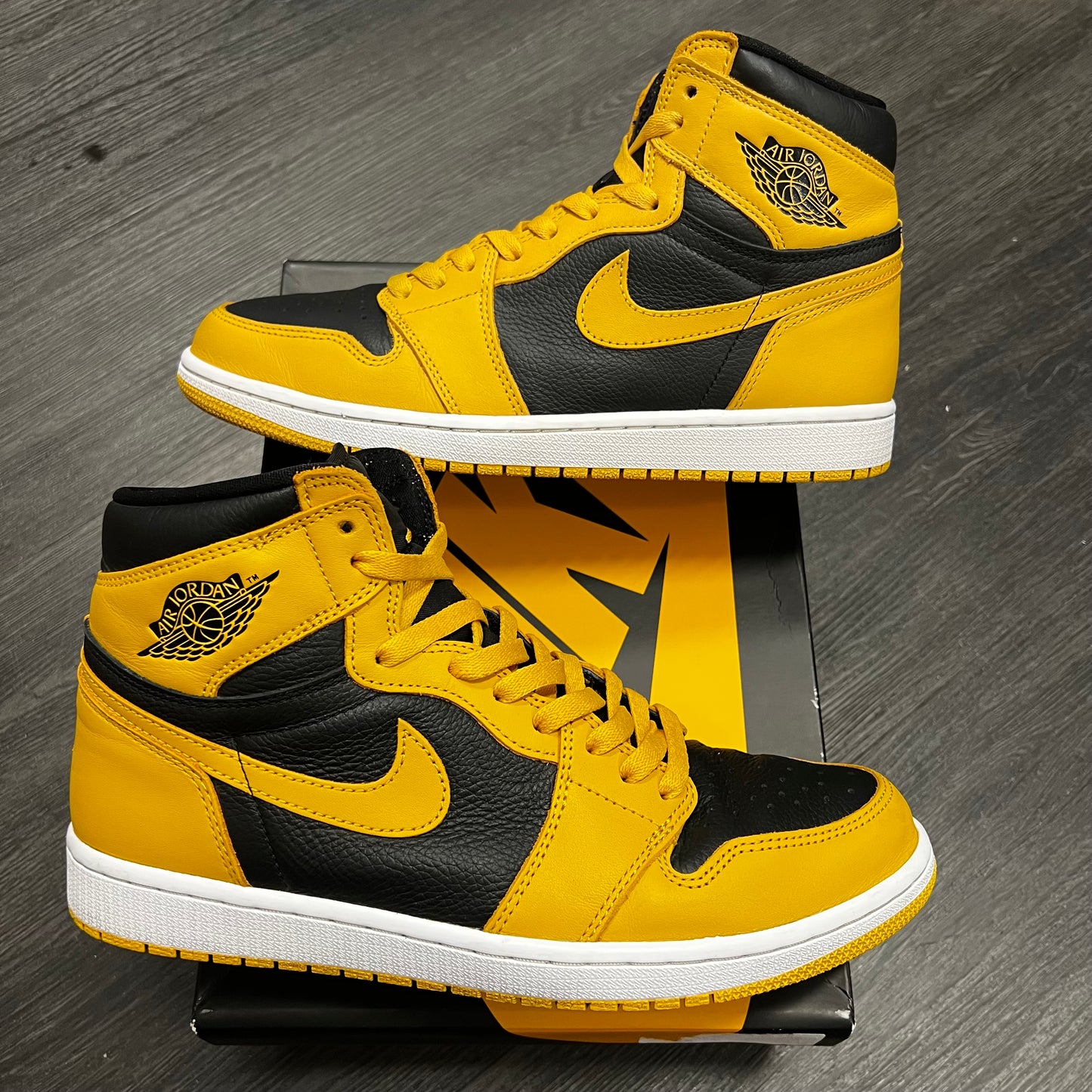 Jordan 1 Retro Pollen U