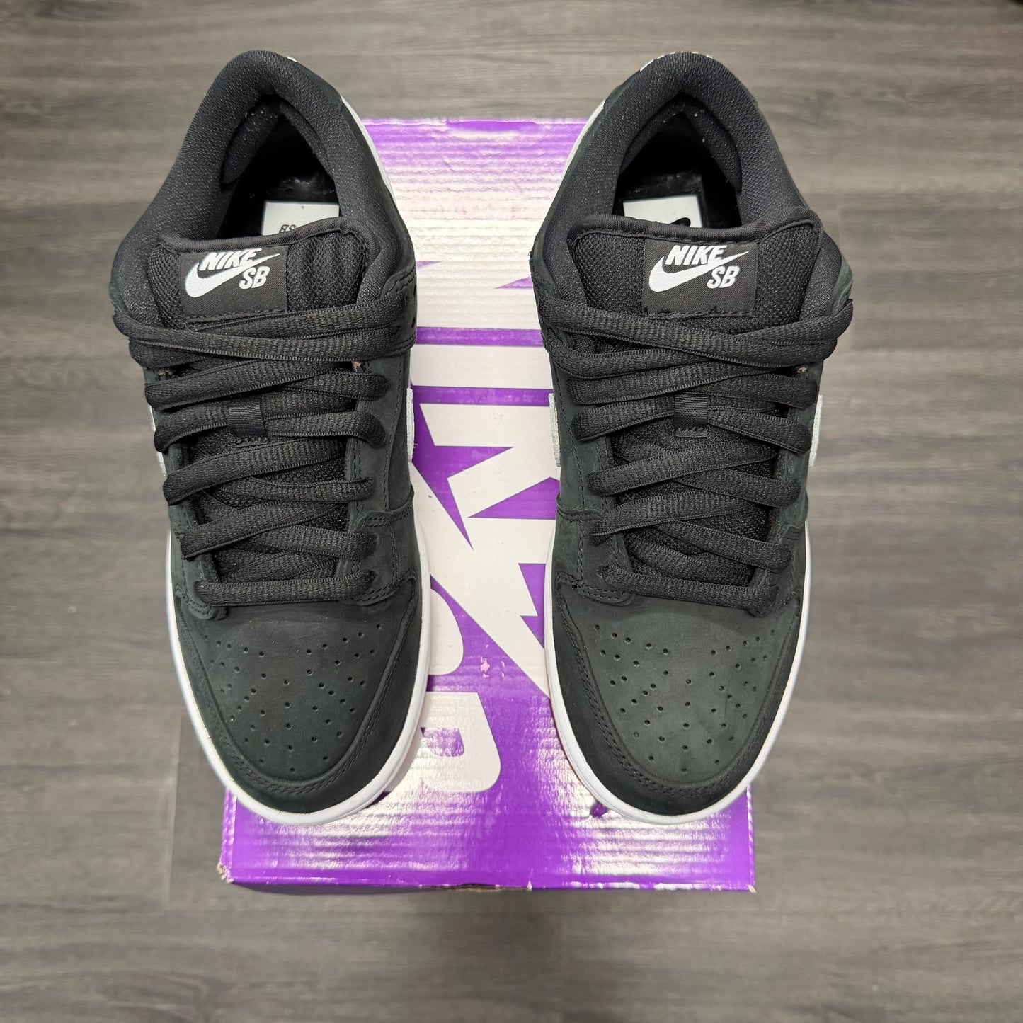 Nike SB Dunk Low Black Gum U8